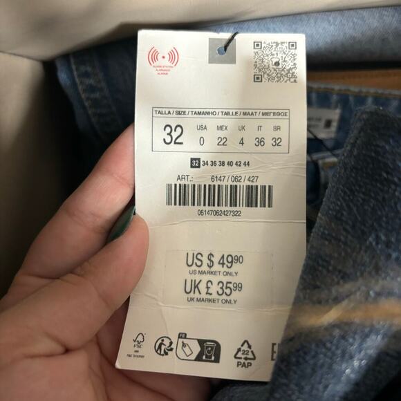 Zara High Rise Straight Jeans Mid-Blue Size 0 NWT - Picture 8 of 8